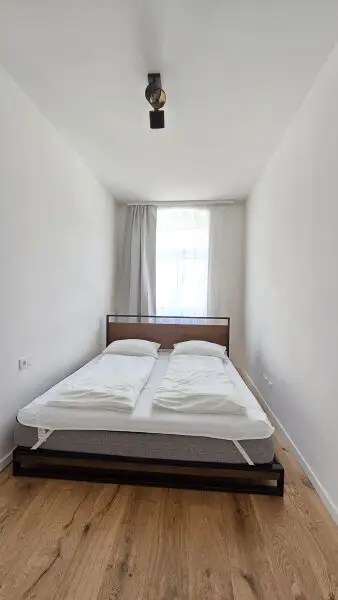 Schöne 3 Zimmer Wohnung, komplett Neu saniert vor einem Jahr