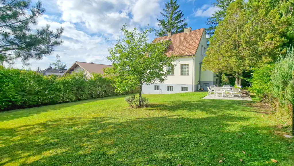 Grünruhelage am Wolfersberg. Einfamilienhaus mit großem Garten, traumhafter Fernsicht und großem Erweiterungspotenzial