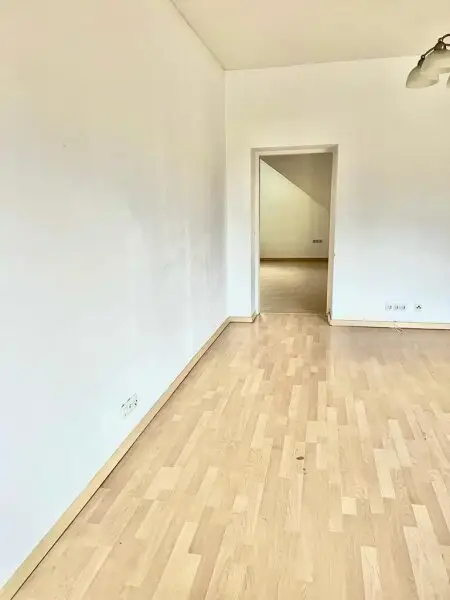 3-Zimmer-Wohnung mit großem Balkon zur Vermietung !