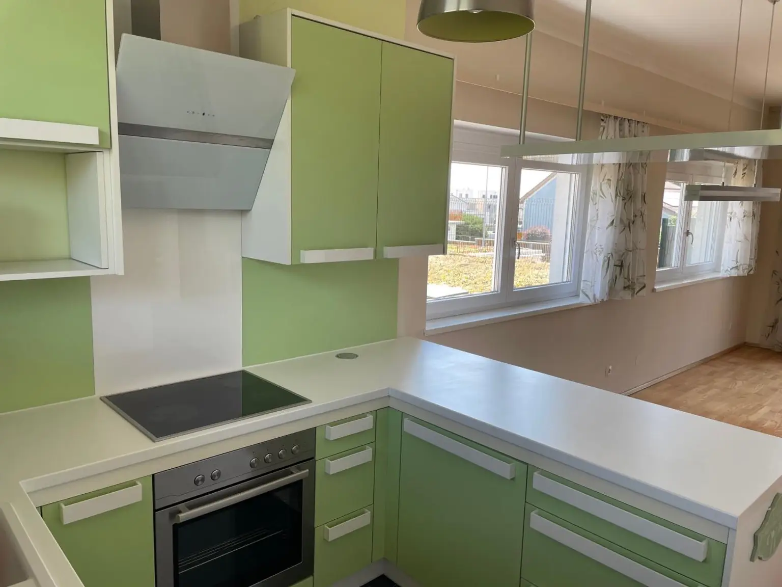 Klimatisierte Gartenwohnung mit 72m², Terrasse, 2 SZ, Keller