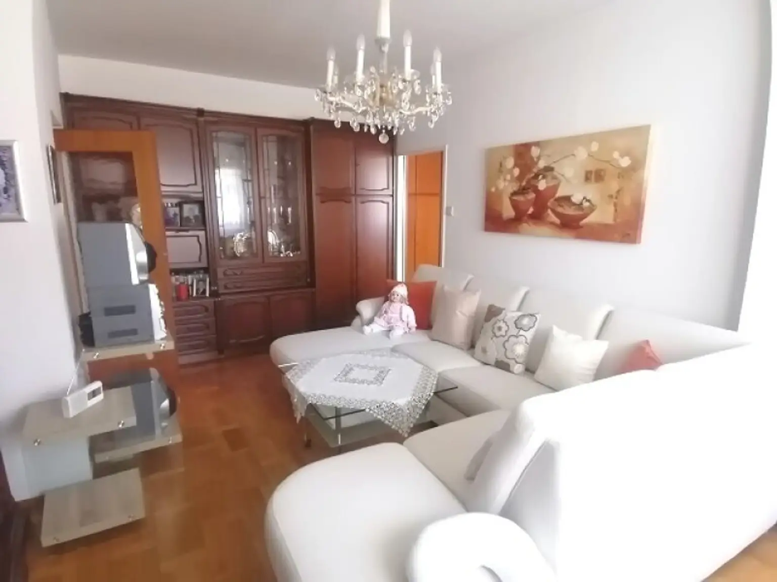 Leistbares Eigentum in Grünlage: 2-Zimmer-Wohnung mit Loggia und Stellplatz!