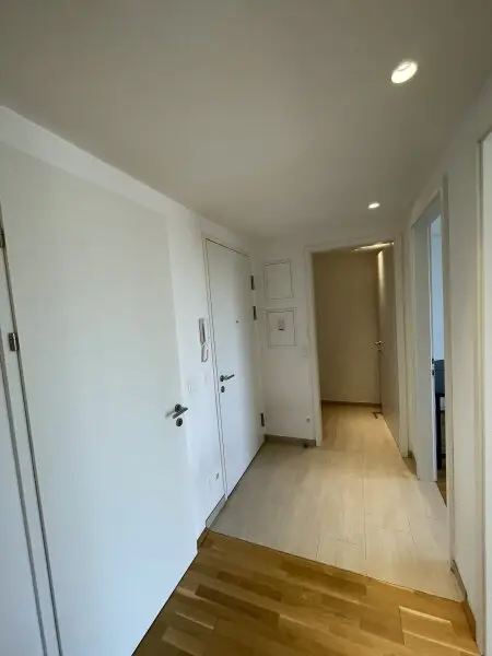 TOP 2-ZIMMMER-WOHNUNG ++ TERRASSE MIT FERNBLICK/GARAGE ++ NÄHE SCHWECHAT!