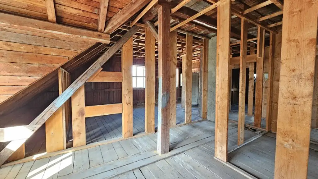 Charmantes Sanierungsprojekt in Steinfeld – Ihr Traumhaus wartet auf Sie!