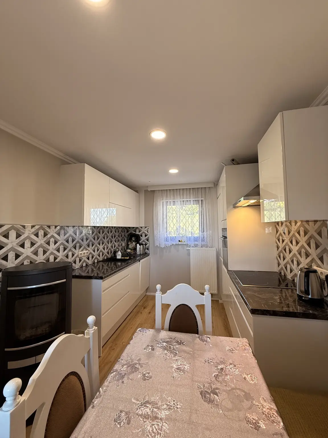 „Ihr Rückzugsort in den Bergen – Einfamilienhaus mit Ausblick“