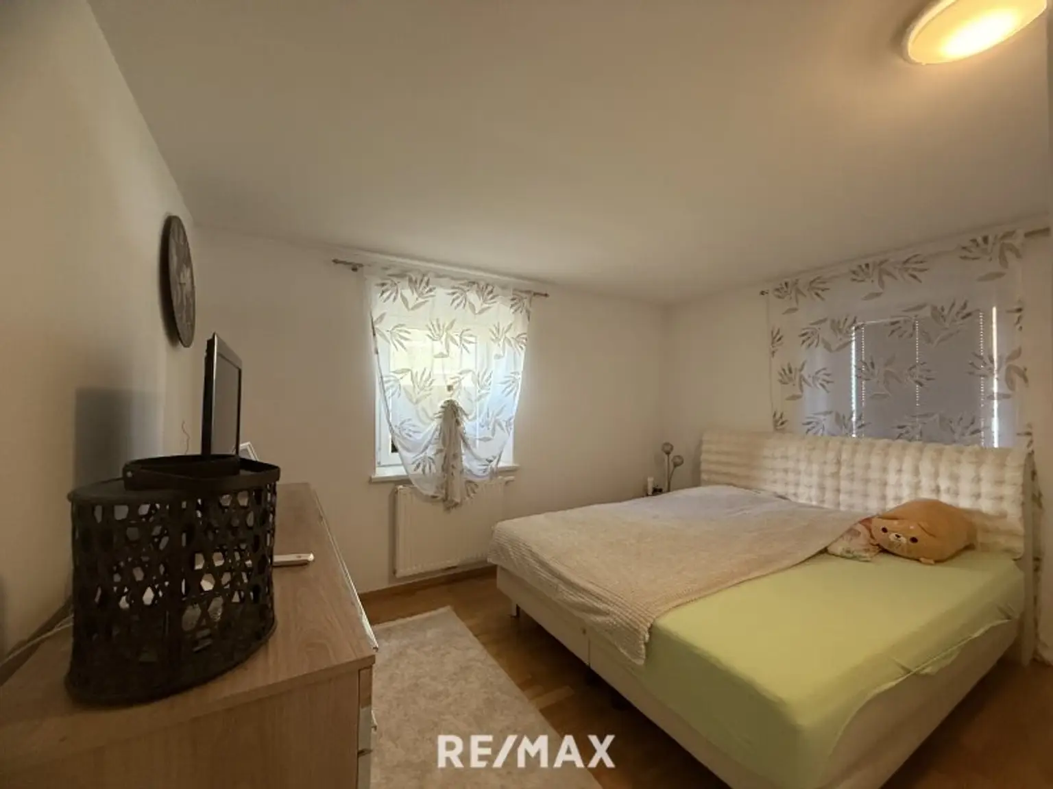 *** Top kernsaniertes 439m² Zinshaus mit Nebengebäude in Kindberg – 4 Einheiten incl. Carports, voll vermietet, starke Renditechance! ***