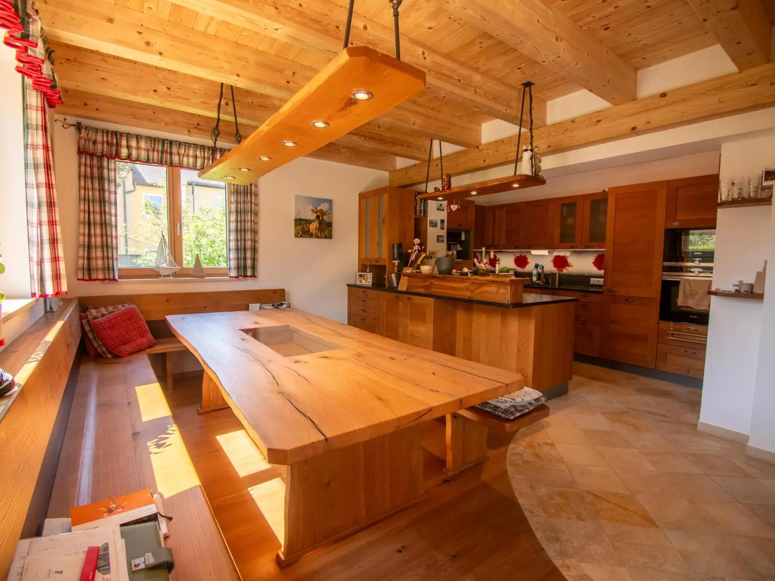 Exklusives Einfamilienhaus mit Ausblick und Wellnessbereich