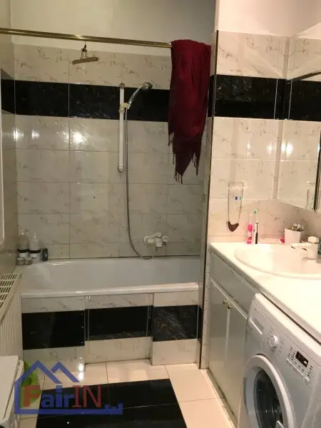 ***TOP LAGE***ALTBAU***ca.124 m² ***4-ZIMMER***NÄHE ROCHUSMARKT***