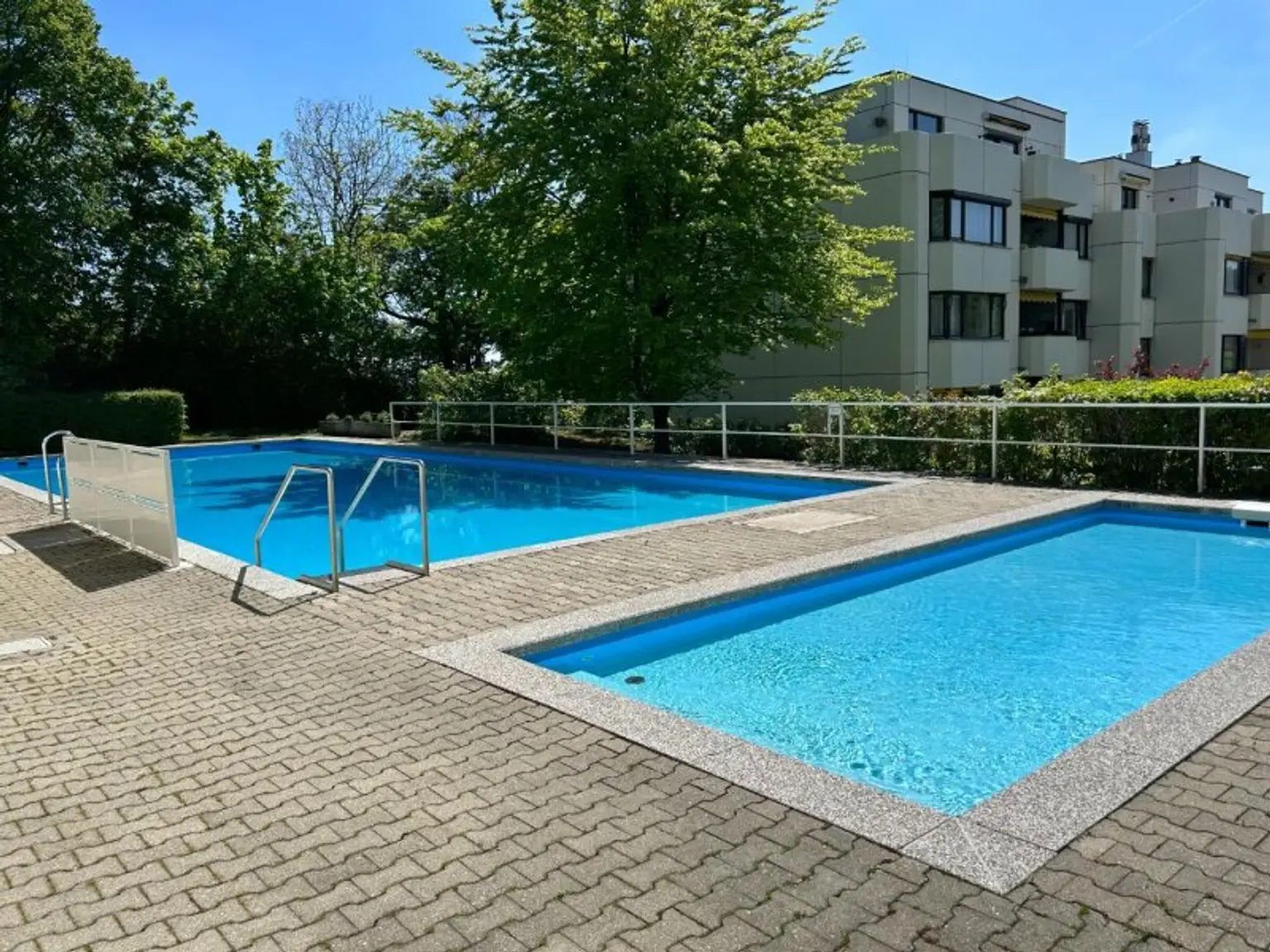 Pool (2)