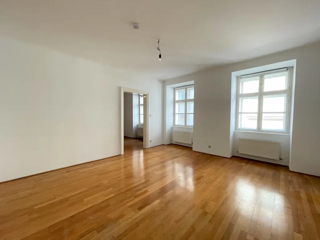 TOP-CITY-LAGE | ENTZÜCKENDE 2 ZIMMER | BALLGASSE