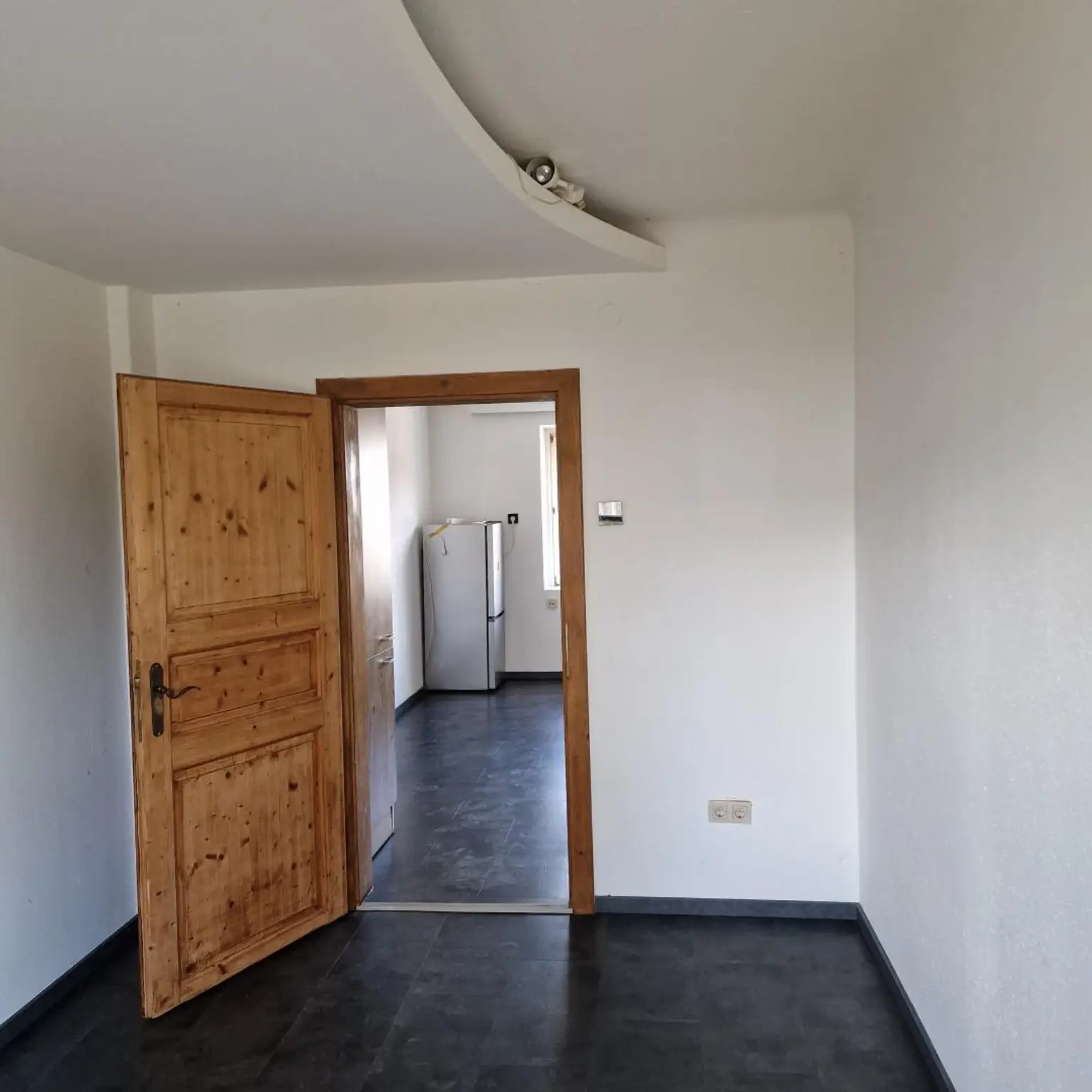 Gut aufgeteilte 2-Zimmer-Wohnung mit Badewanne