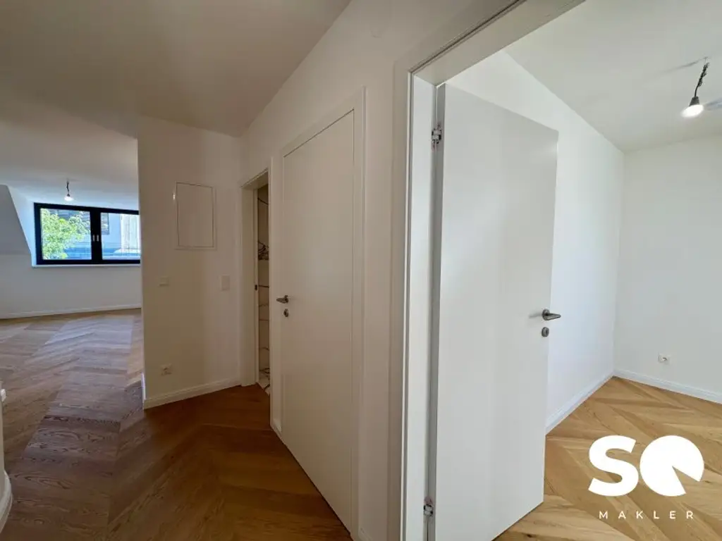 #SQ - ERSTBEZUG! HOCHWERTIG SANIERTE DACHGESCHOSSWOHNUNG - 3 ZIMMER