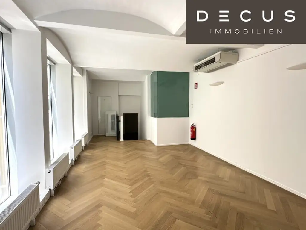 + + + REPRÄSENTATIVER ALTBAU + + + TOP CITY LAGE + + + 10 Räume + + +