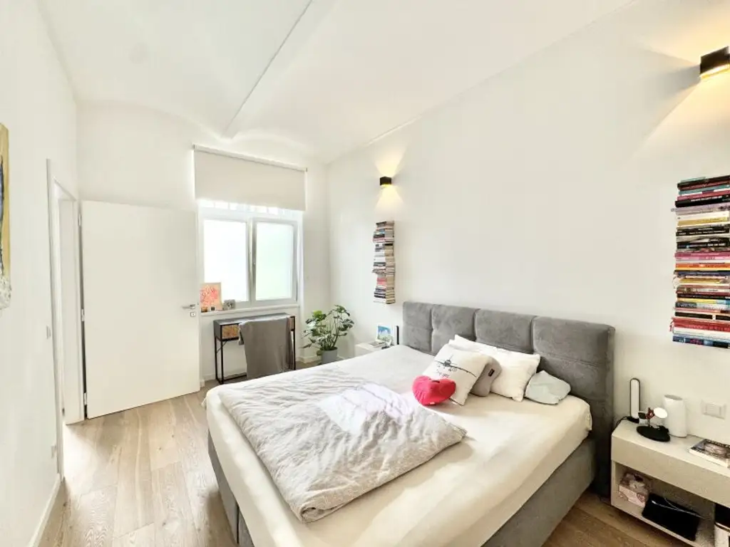 Einzigartiges LOFT in Hofruhelage | Traumhafte Immobilie mit großzügigem Balkon | Vollmöbliert bei Bedarf