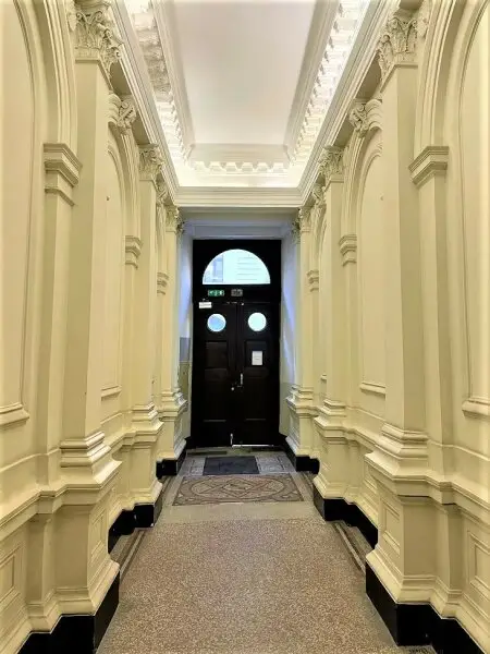 BÖRSE-NÄHE, ESSLINGGASSE, 31 m2 Lagerraum, Belüftung, Estrichboden, Kellergeschoß ohne Aufzug