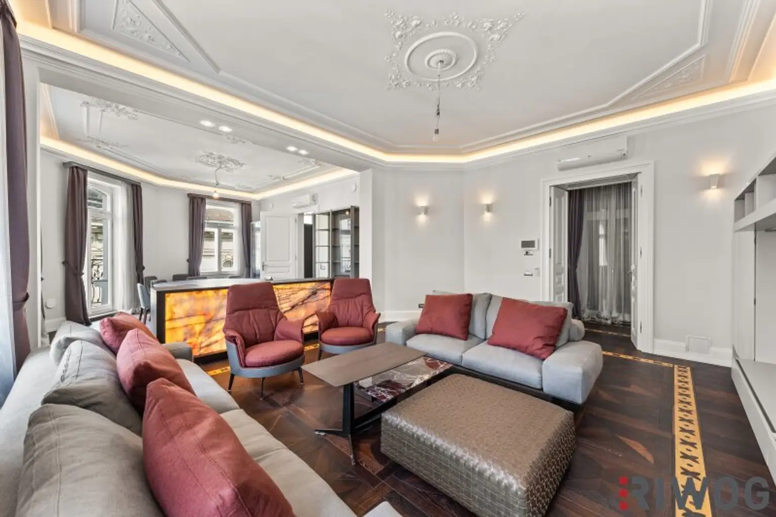 **Luxus auf höchsten Niveau**4-Zimmer**3 Bäder**2 Balkone**Smart-Home**uvm.