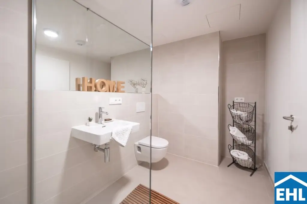 Exklusive 2-Zi.-Wohnung mit Loggia & Sauna bei der U1