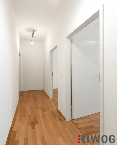 NÄHE 1. BEZIRK, DONAUKANAL UND AUGARTEN | Komplett hofseitige Altbauwohnung | Ideal auch zur WG-Nutzung | Rembrandtstraße