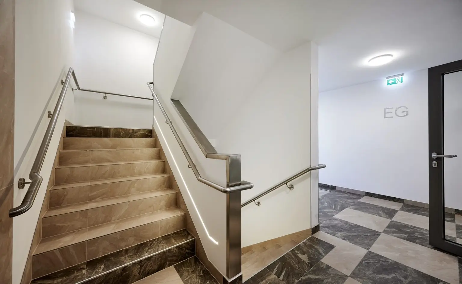 Moderne 1-Zimmer-Gartenwohnung in grüner Oase nahe der Donau!
ERSTBEZUG!