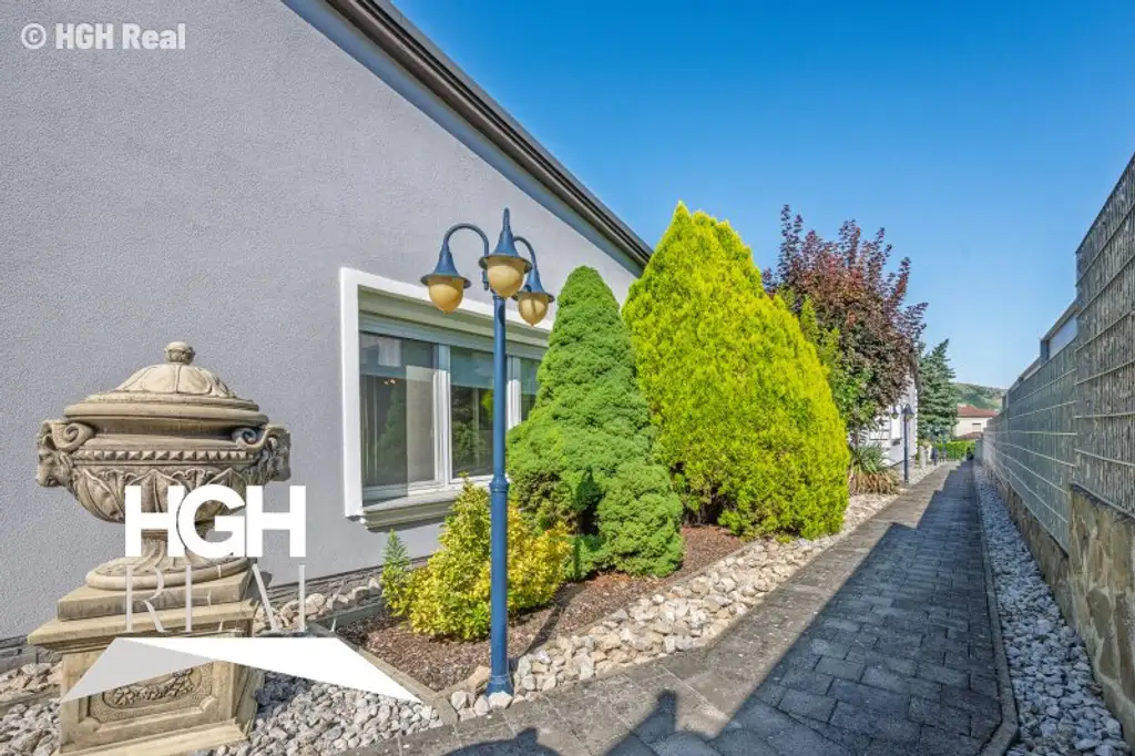 2405 Bad Deutsch-Altenburg Stilvoll wohnen - modernisiertes Einfamilienhaus im Bungalow-Stil inkl. Fitness- und Wellnessbereich