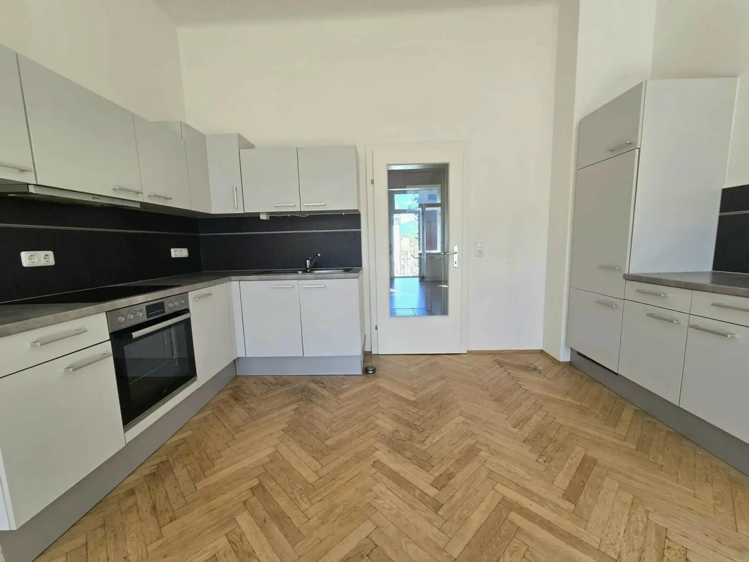 Geräumige 3-Zimmerwohnung mit Balkon - Eggenberg!