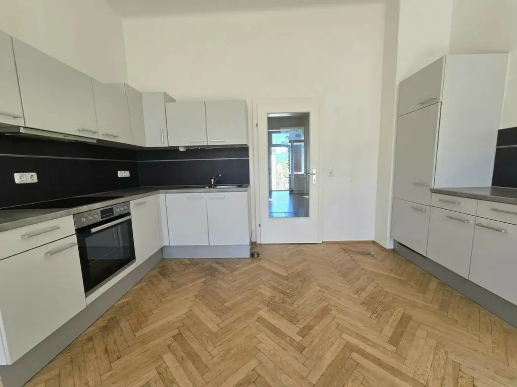 Geräumige 3-Zimmerwohnung mit Balkon - Eggenberg!