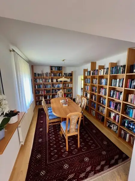 Krumpendorf - Gepflegtes Einfamilienhaus mit Einliegerwohnung