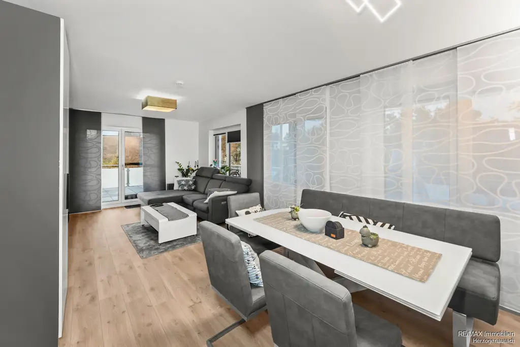 Barrierefreie 3-Zi.-Wohnung (81 m²) mit großer Dachterrasse (68 m²)