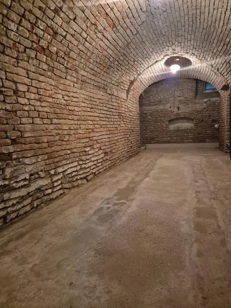 Wunderschöner Dreikanthof in Ruhelage mit Reithalle