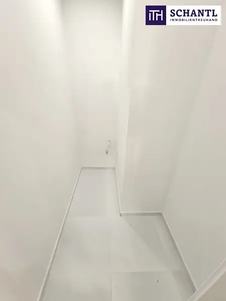 Ruheoase im Grünen! Sonnig. Saniert. Einfach super! Erstbezug mit Wohlfühlfaktor! 4 Zimmer + 2 Balkone + Garagenplatz + Hochwertige Einbauküche! Grün wohin das Auge reicht!