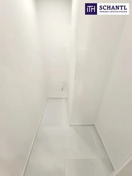 Ruheoase im Grünen! Sonnig. Saniert. Einfach super! Erstbezug mit Wohlfühlfaktor! 4 Zimmer + 2 Balkone + Garagenplatz + Hochwertige Einbauküche! Grün wohin das Auge reicht!