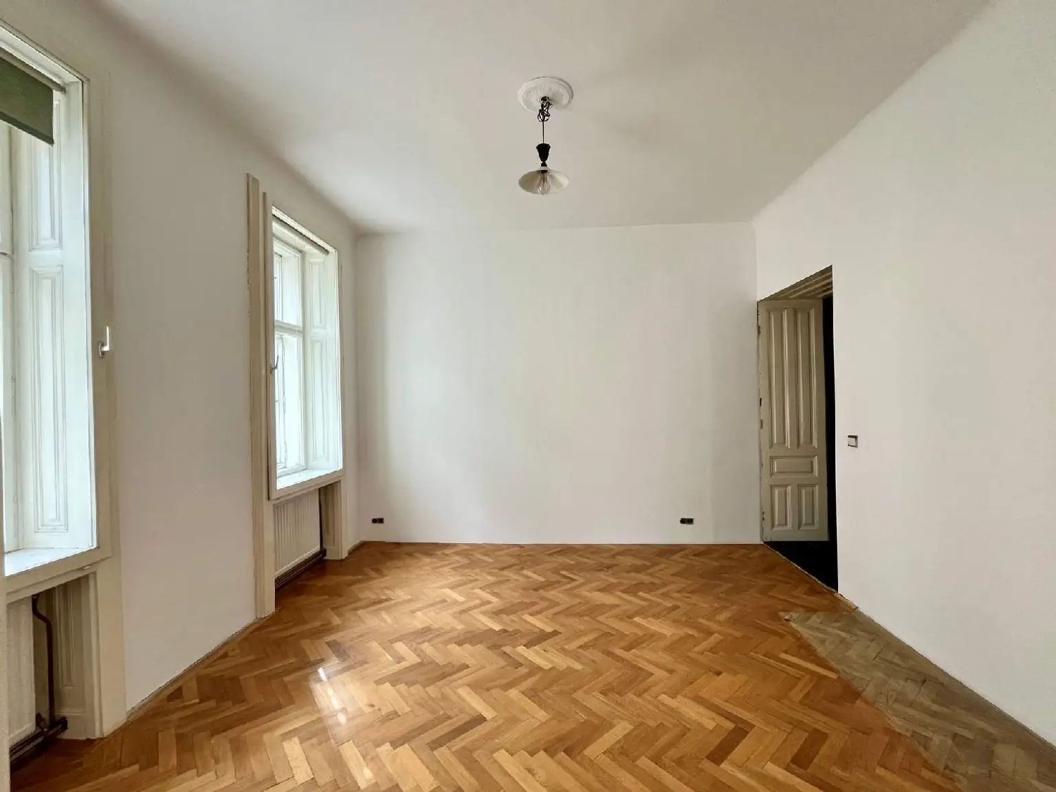 4 -Zimmer Altbauwohnung Nähe Cottageviertel