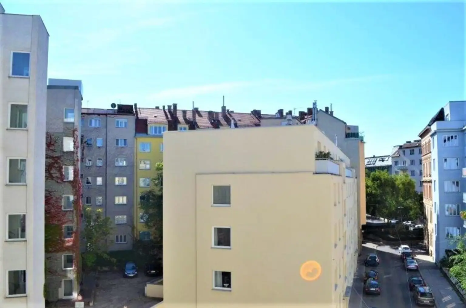 LAZARETTGASSE - NADLERGASSE, AKH-Nähe, sonnige 68 m2 Altbau, 2 Zimmer, Wohnküche, Wannenbad, Parketten, SAT/TV, 3. Liftstock