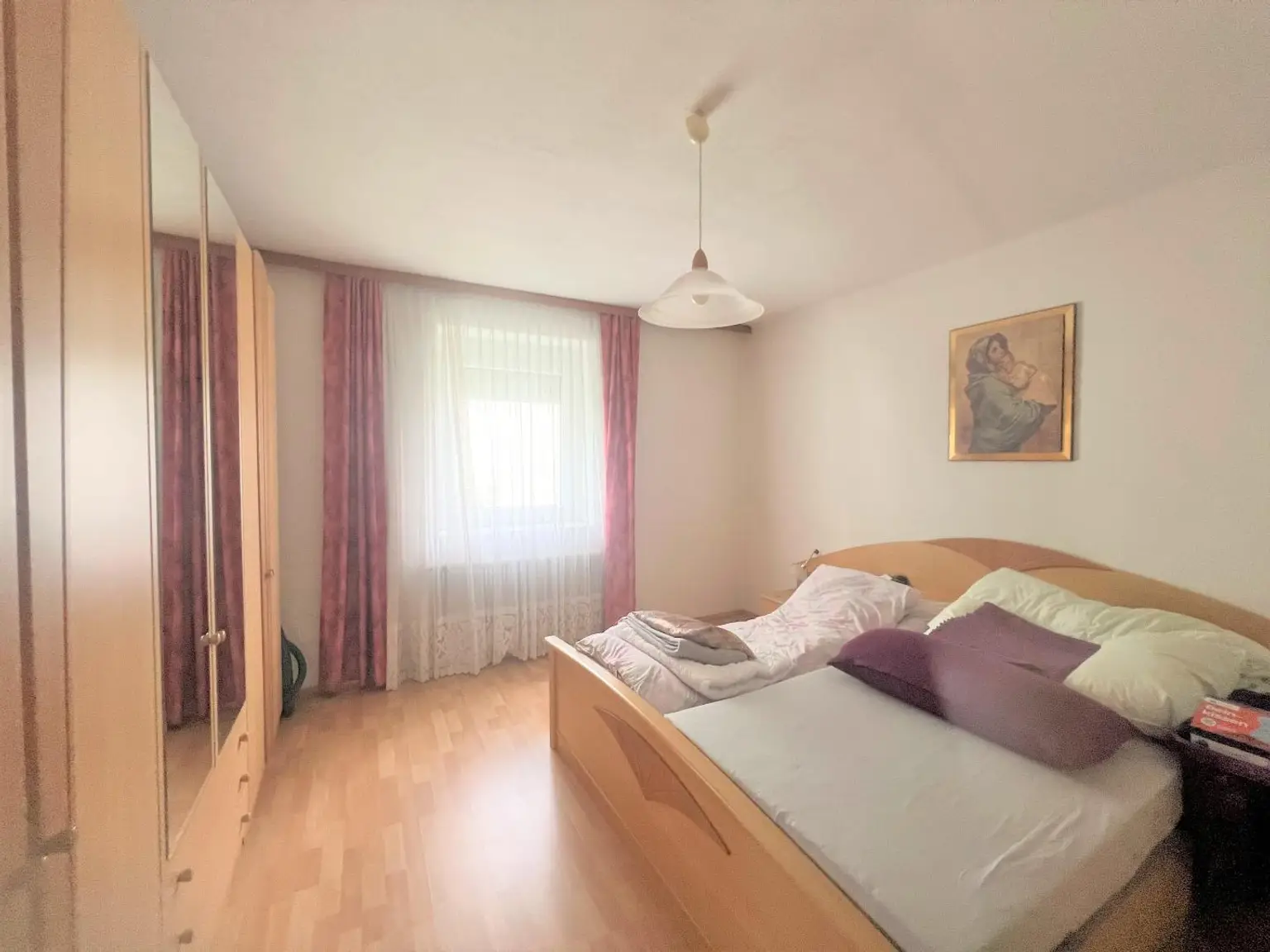 SEHR GEPFLEGTES HAUS IN SCHÖNER LAGE