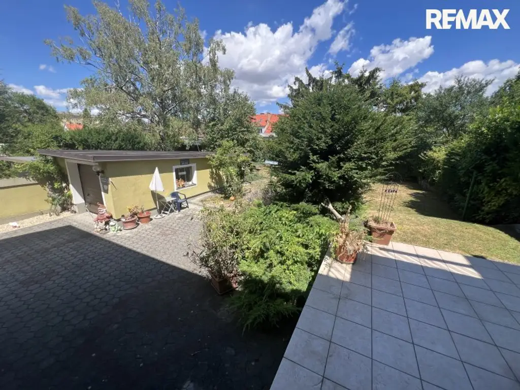 Ein-bzw. Mehrfamilienhaus im Musikantenviertel!