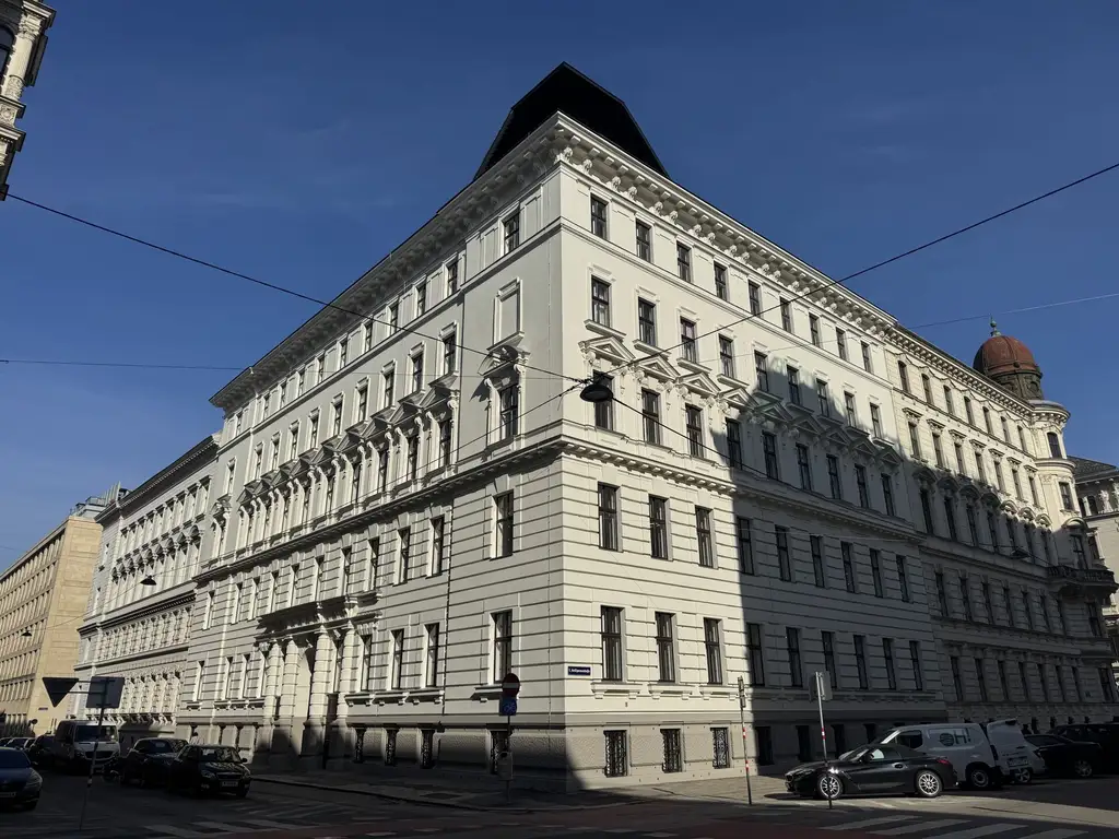 Erstbezug - Büros beim Rathaus