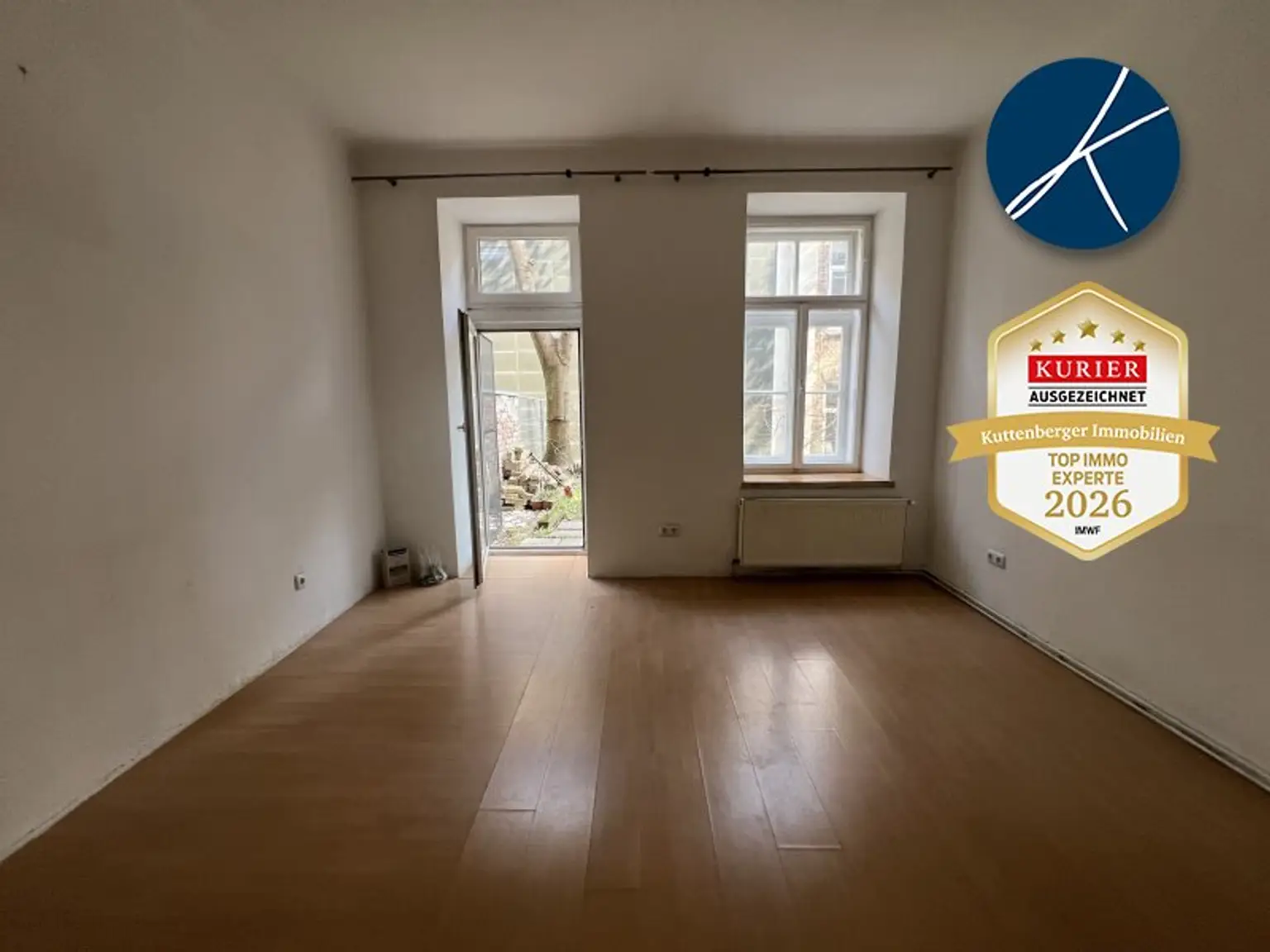 Zimmer mit Gartenausgang