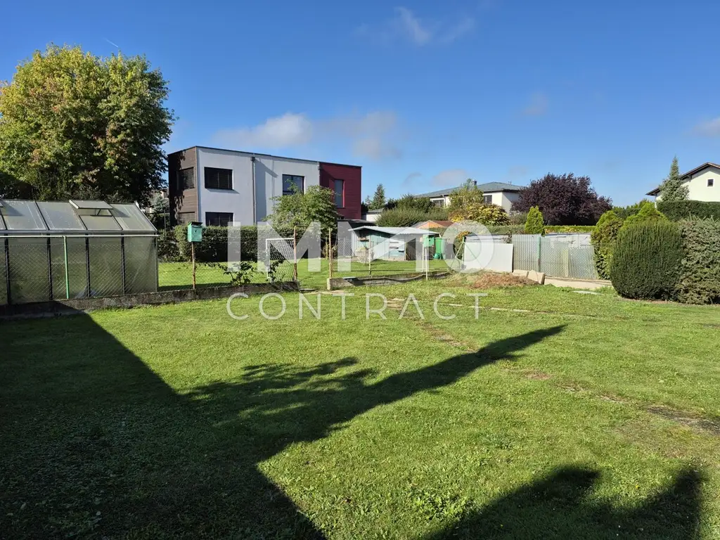 Renovierungsbedürftiger Bungalow in Top Lage!