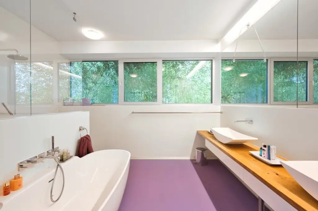 Exklusives Landdomizil – 200 m² Lebensqualität mit Gäste- und Baumhaus auf 6 Hektar Naturgrund!