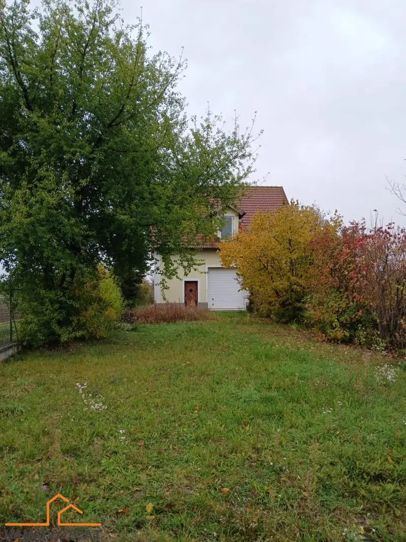 TOR  ZUM GLÜCK - RIESEN GRUNDSTÜCK MIT GEBÄUDE UND VIELEN MÖGLICHKEITEN
