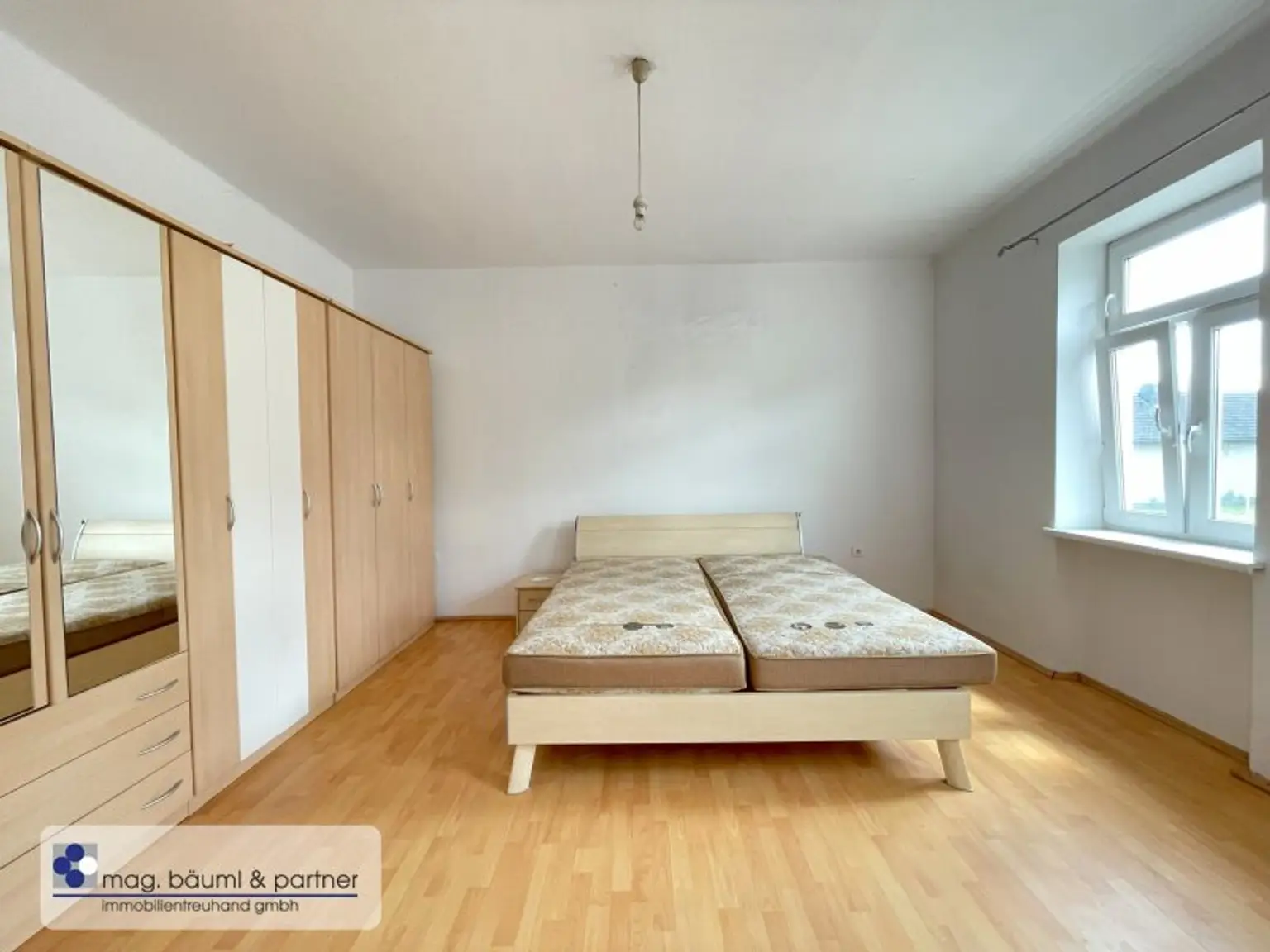 Familienhaus - ausbaufähig, mit grossem Garten und als Team zu bewohnen