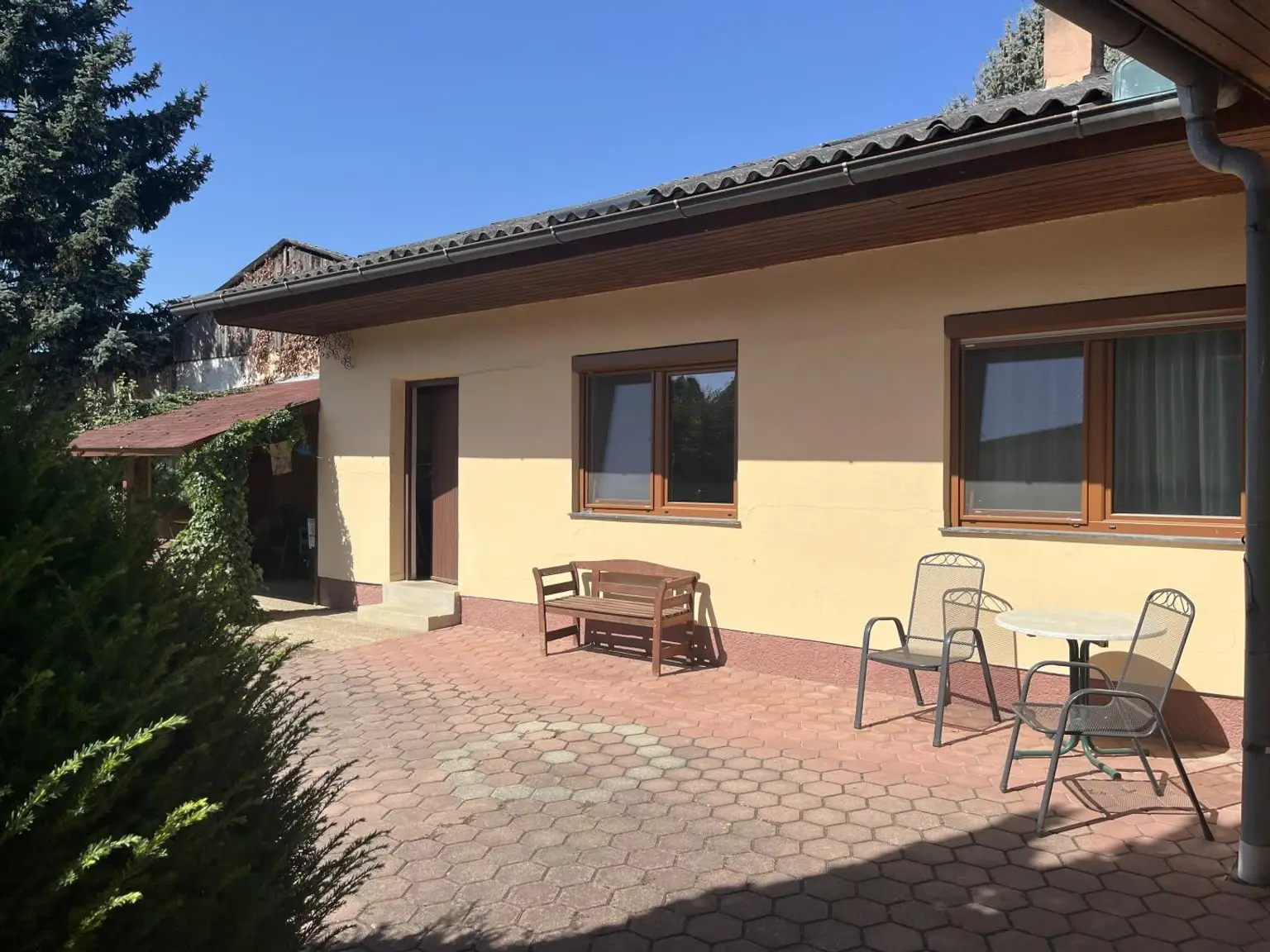 viel Sonne auf der Terrasse