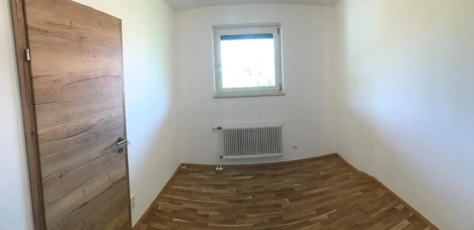 Neu sanierte Wohnung in ruhiger Siedlungslage