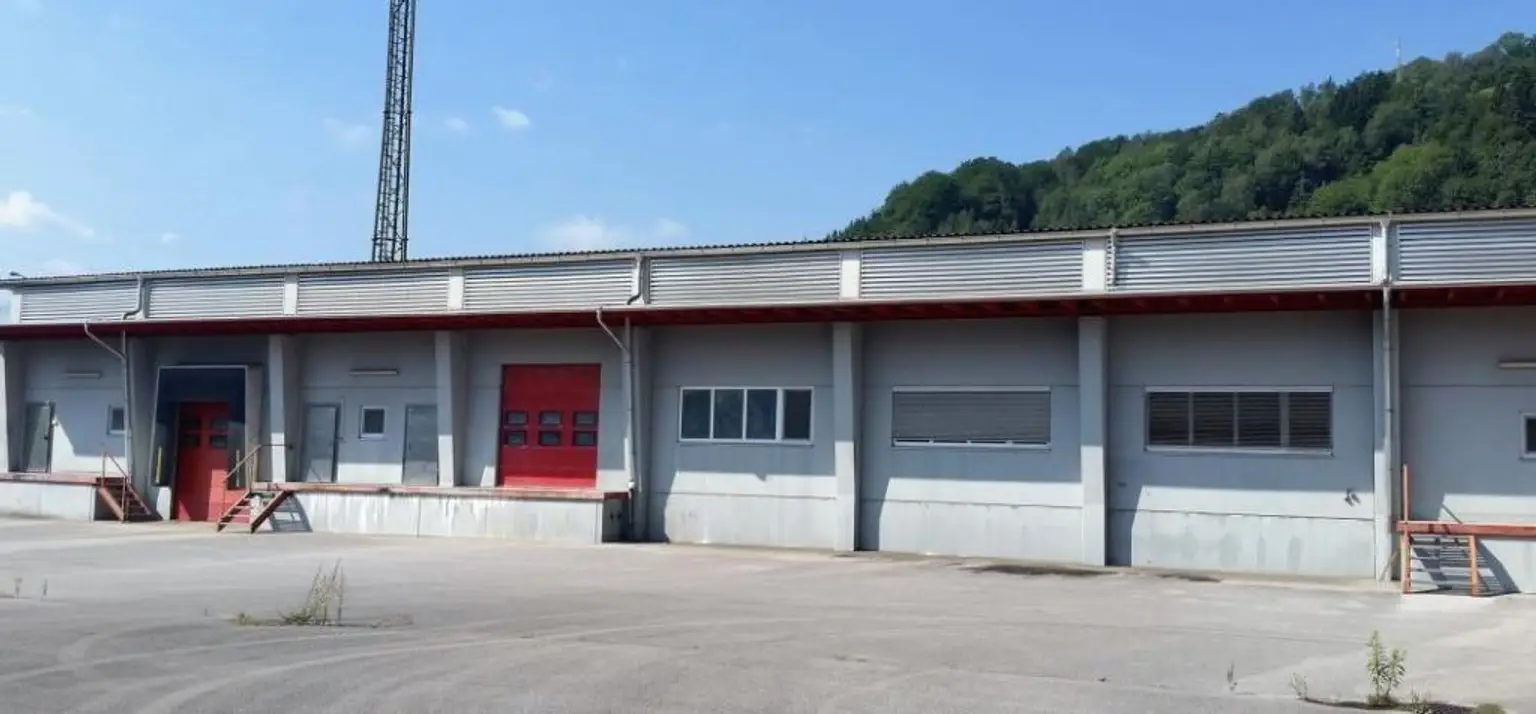 Lagerhalle außen