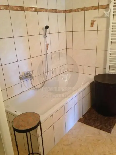 Sonniges Reihenhaus mit Garten!