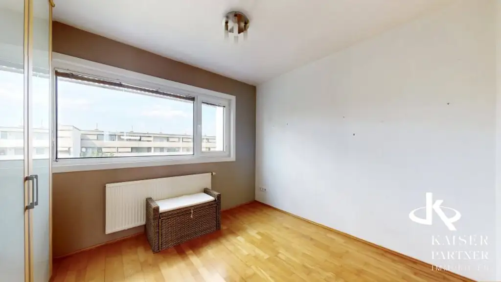 Urbaner Lebenstil in Oberlaa! Sensationeller Weitblick, moderne, offene 3-Zimmer-Wohnung mit großer 12,5m² Loggia!