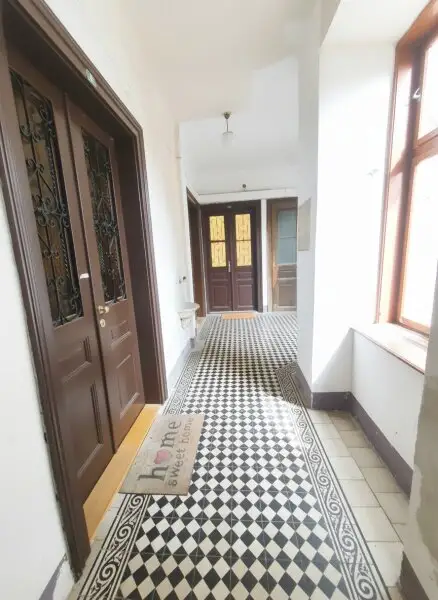 Sanierte helle Altbauwohnung - nähe U4 Hütteldorferstraße