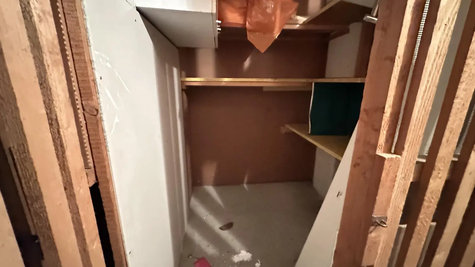 Eigentum in Graz-Eggenberg: 2-Zimmer Wohnung mit Küche & Innenhof-Parkplatz