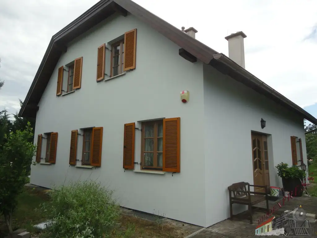 Großzügig gebautes Einfamilienhaus (Baumeisterhaus) auf 950m² Grund - nur ca. 25min nach Wien!
