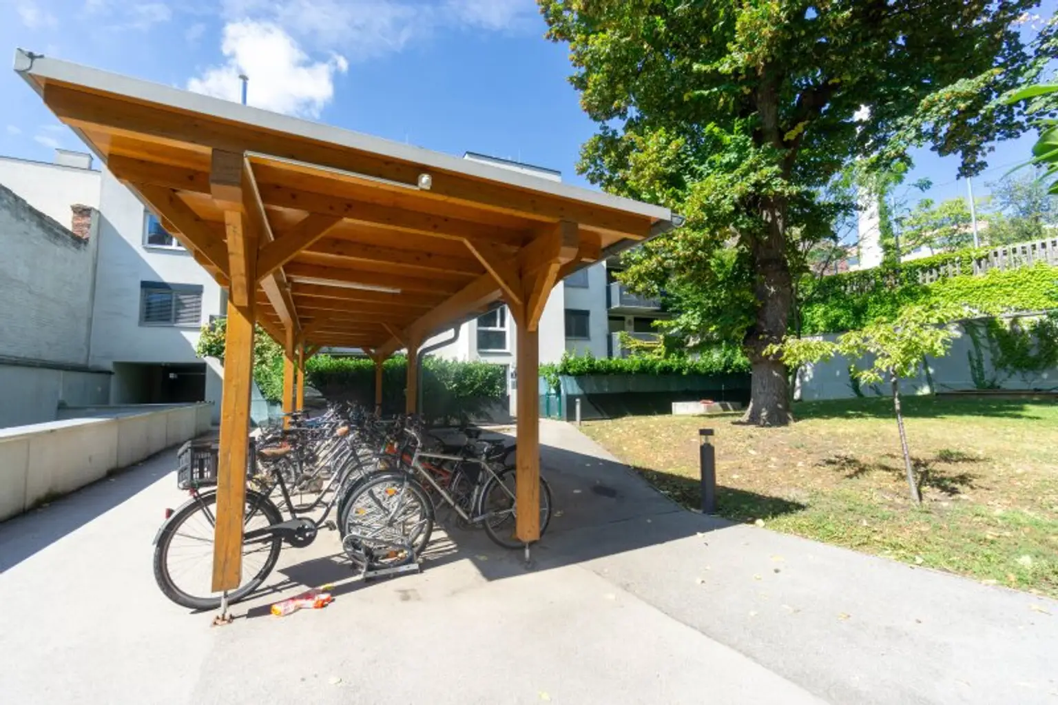 Entzückende 2-Zimmer-Wohnung mit 70 m² Garten in bester Penzinger Lage