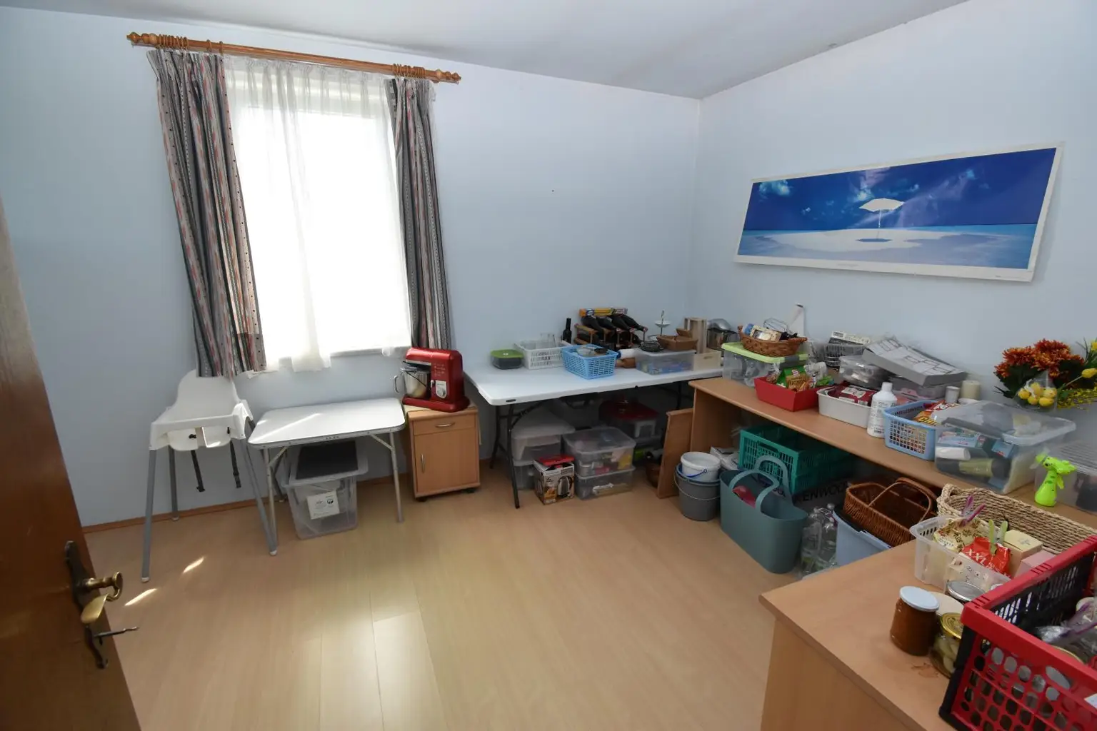 Zweifamilienhaus in ländlicher Alleinlage mit landw. Grundfläche